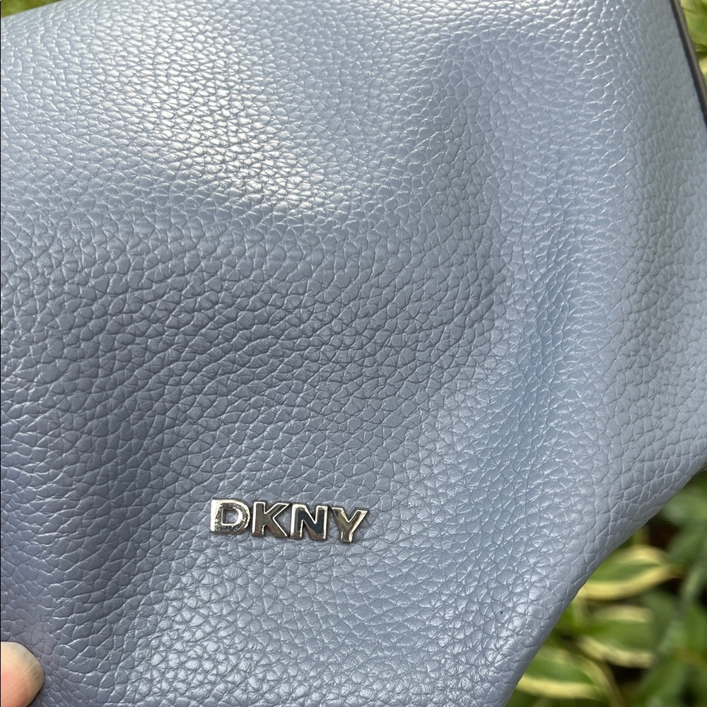 Brand New Without Tags DKNY handbag - Picture 3 of 9